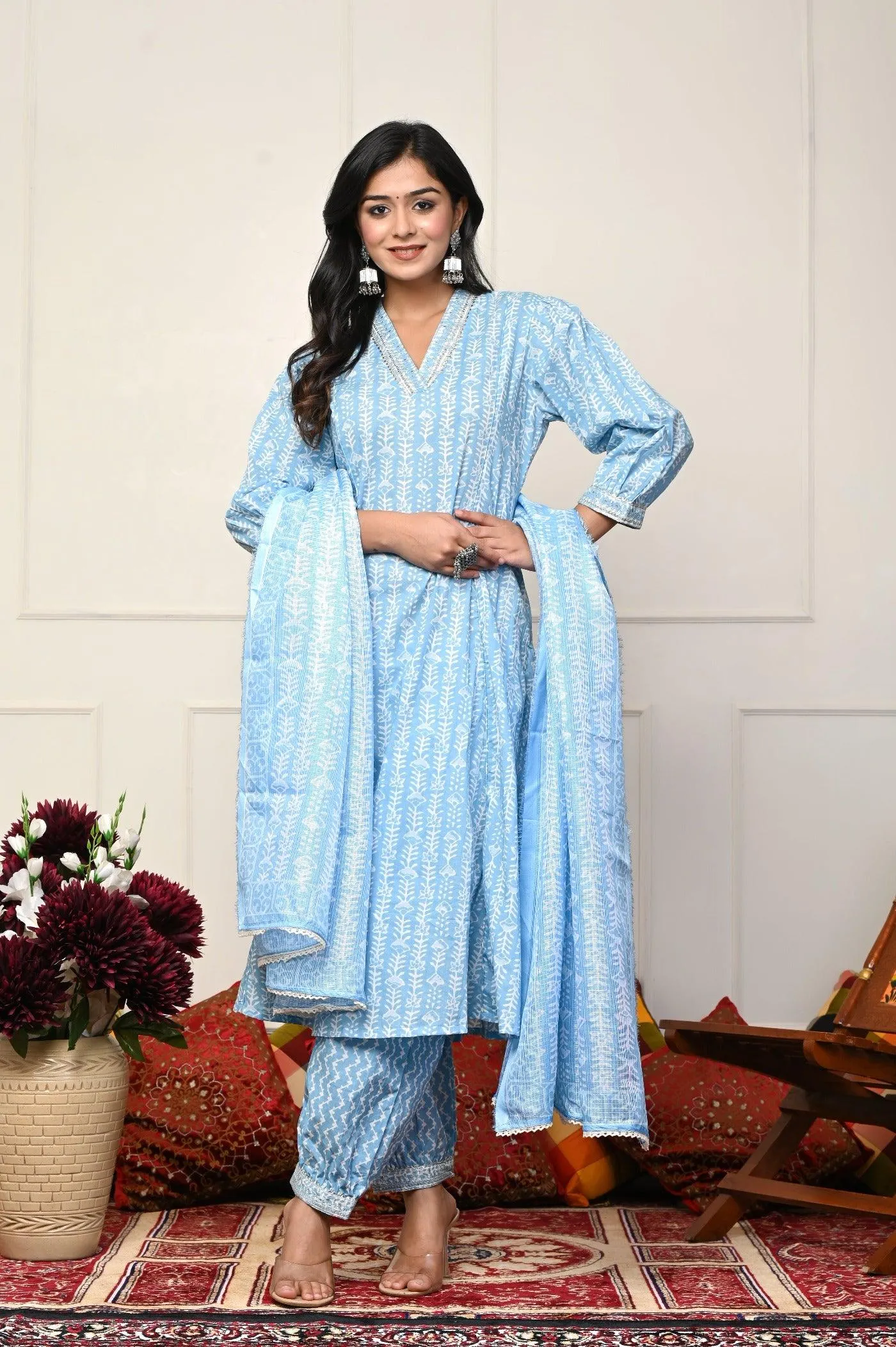 Blue V-Neck Dupatta Set: Sublime Comfort in Pure Cotton