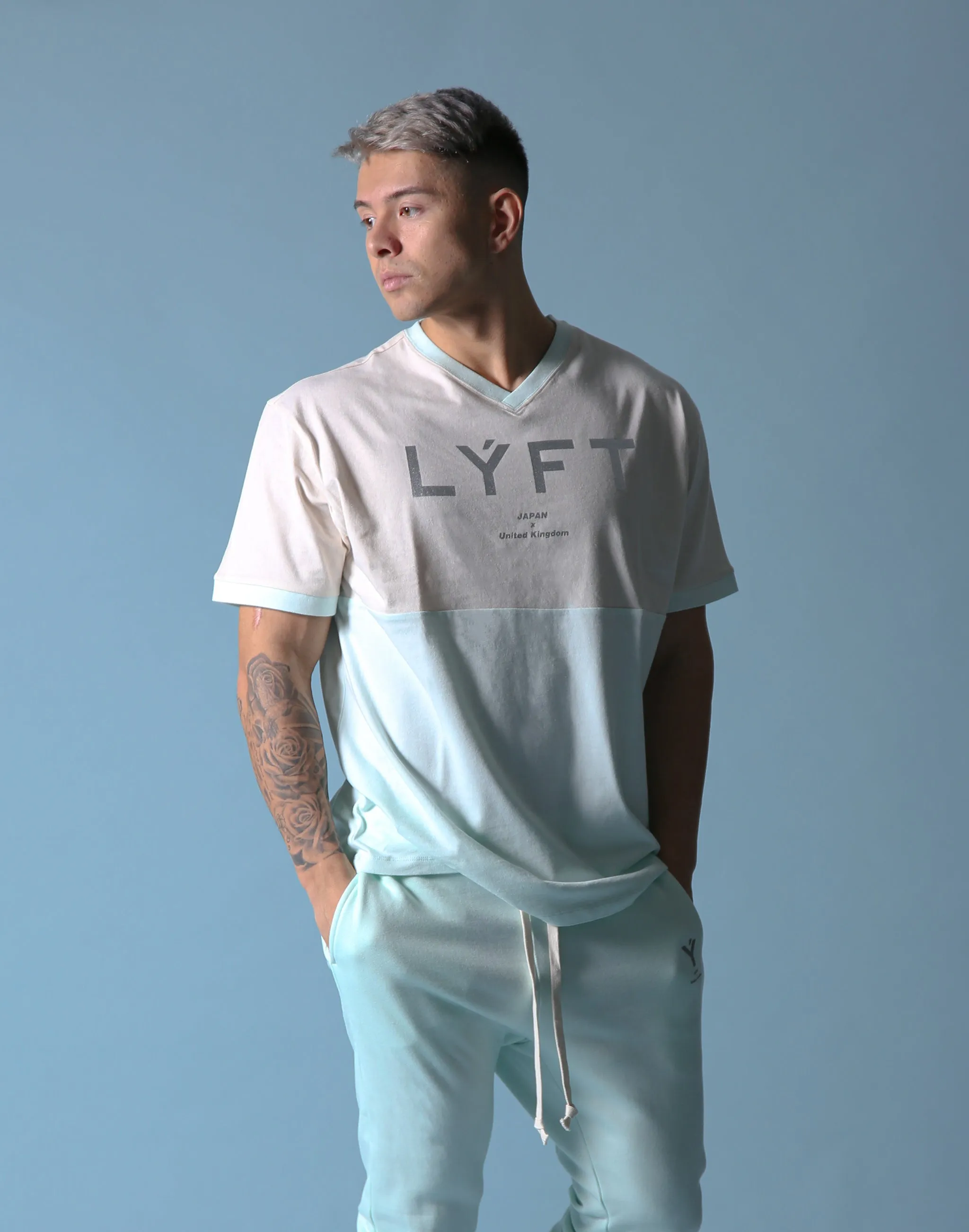 BORN TO LÝFT V Neck Big T-SHIRT - Mint Green