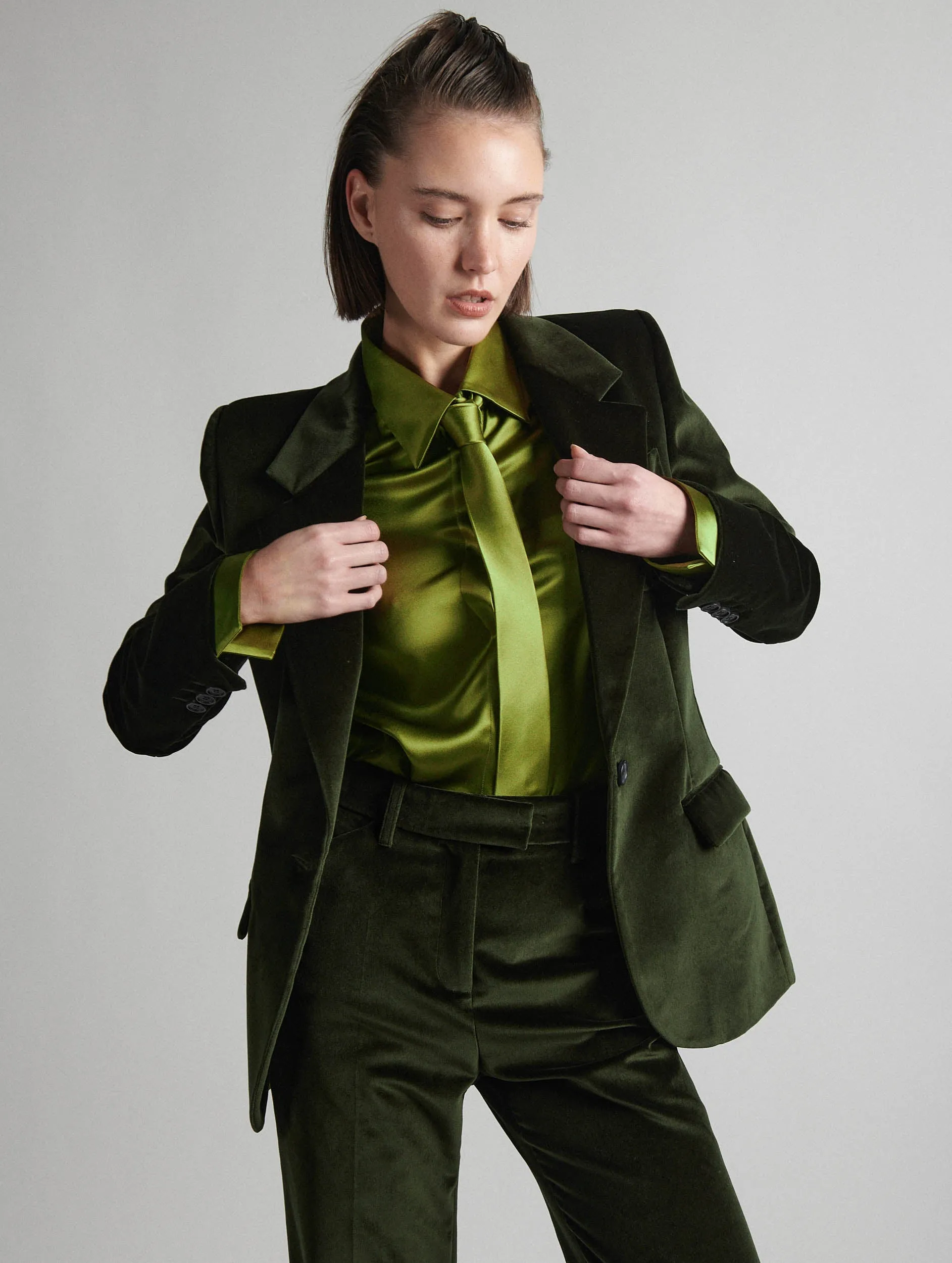 Fitted green velvet jacket