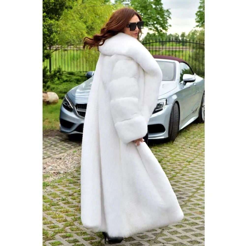 Long Fox Fur Coat With Turn-down Collar