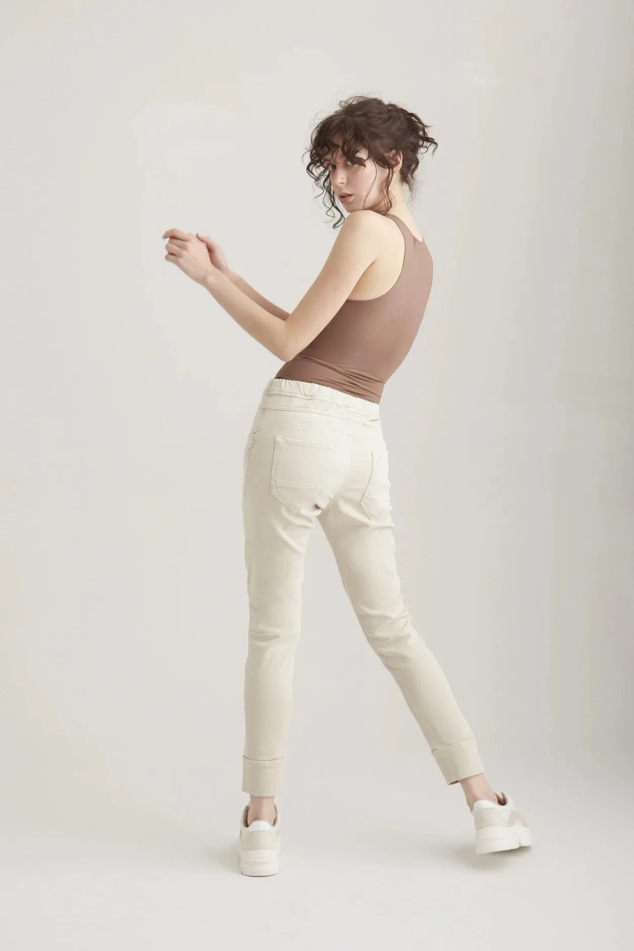 Mila Pant - Sand - Inseam 27" L01